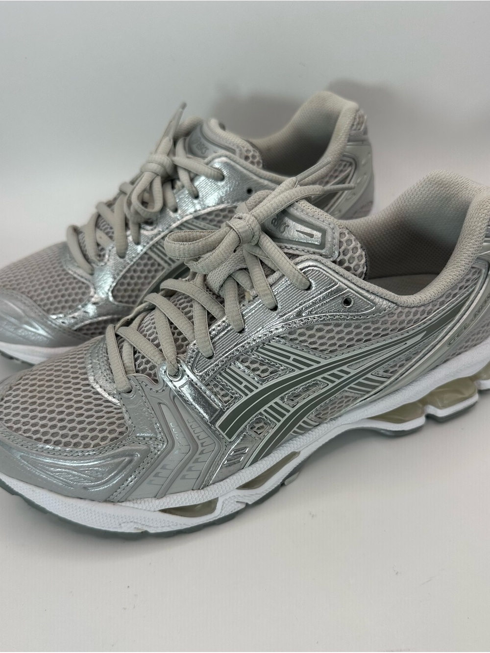 ASICS GEL-Kayano 14 Women’s Running Shoes Cloud Grey Clay Grey Size 8 Sneakers
